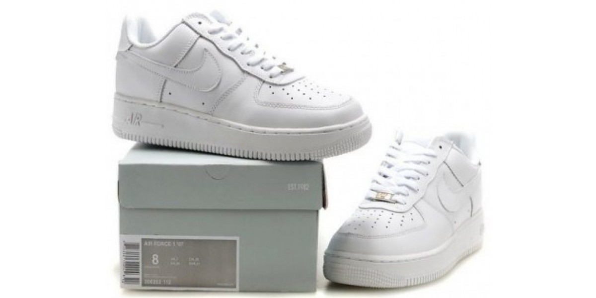 white air force 1s low top